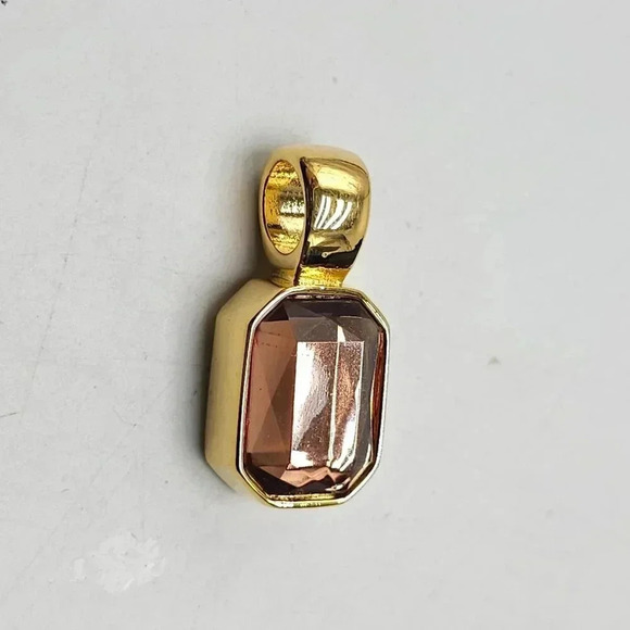 Vintage Joan Rivers Gold Tone and Brown Resin Octagonal Pendant - Picture 2 of 4